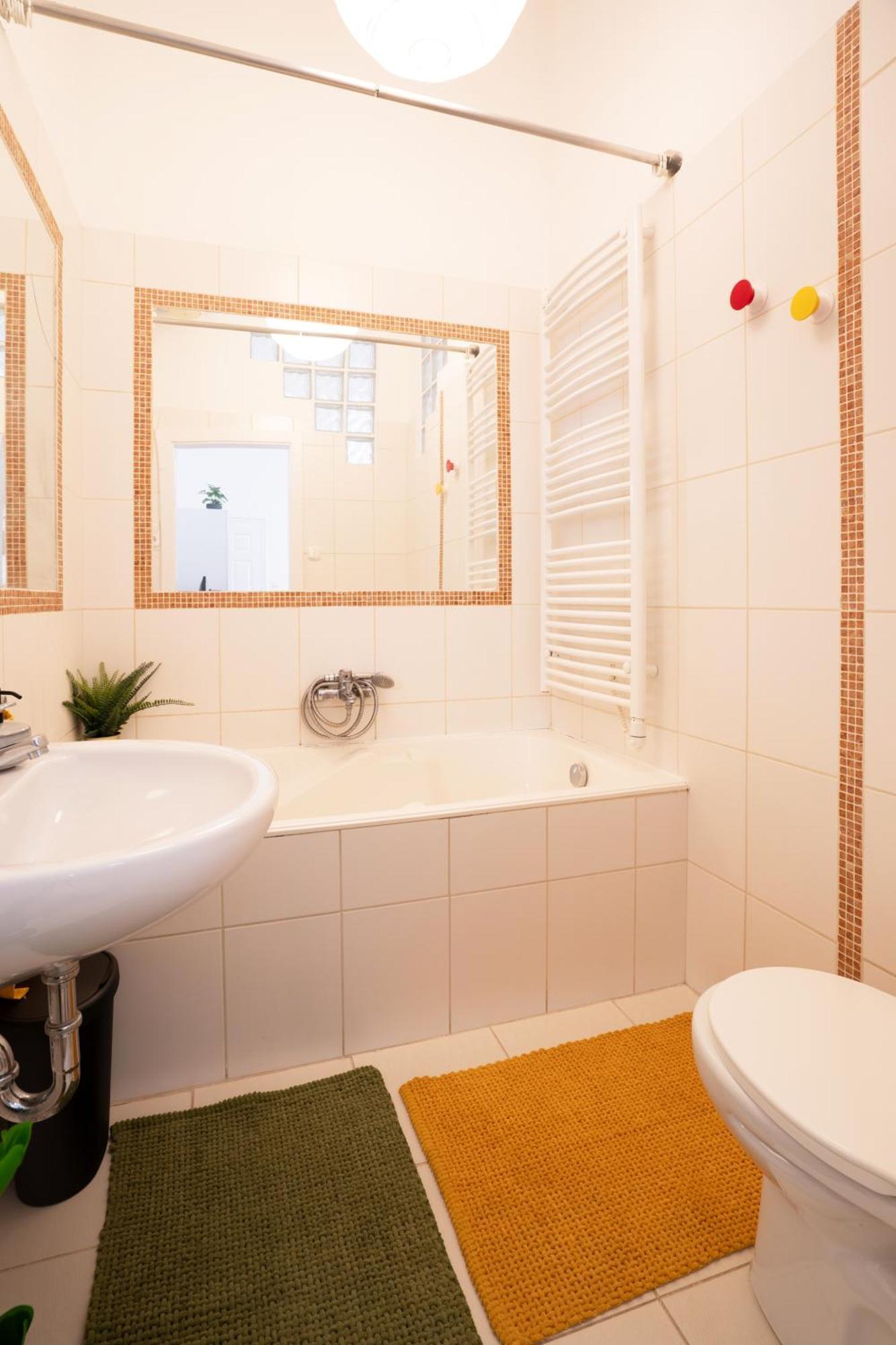 Cosmopolitan Studio - Chic Getaway In A Fancy Neighbourhood Budapest Exterior photo